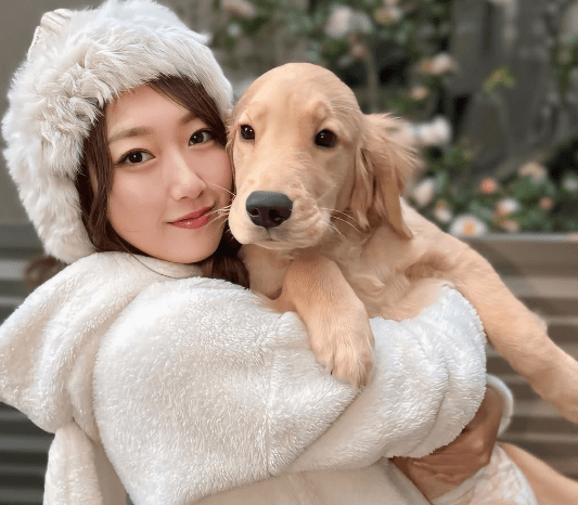 美しすぎると話題のゴルファー・川合杏奈、”愛犬・小梅ちゃん”の初公開！キュートな2Sにファン癒される「縁って素敵です」