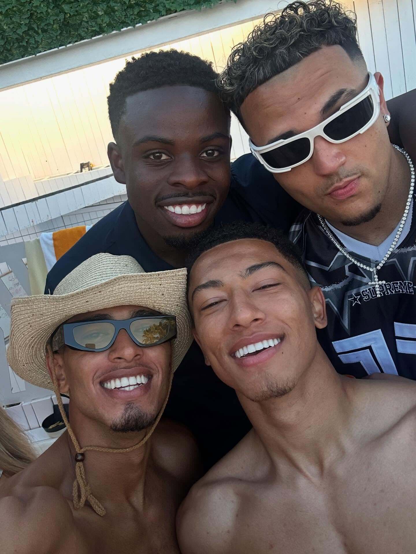 ウィル・スミスとのオフショットも！　ジュード・ベリンガムの豪華オフショットが話題に