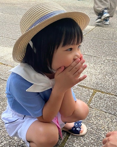 ドラマ『西園寺さんは家事をしない︎』出演中の人気子役　かわいらしいオフショットを公開