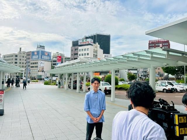 田中悠登アナ、初生中継で「脚をパンパン」　競技者時代の癖が再び