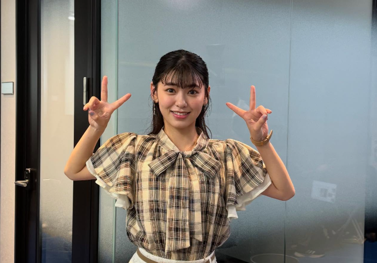 「恋愛禁止」池田朱那、“優奈”役で第2話登場！笑顔ピースで魅力アピール