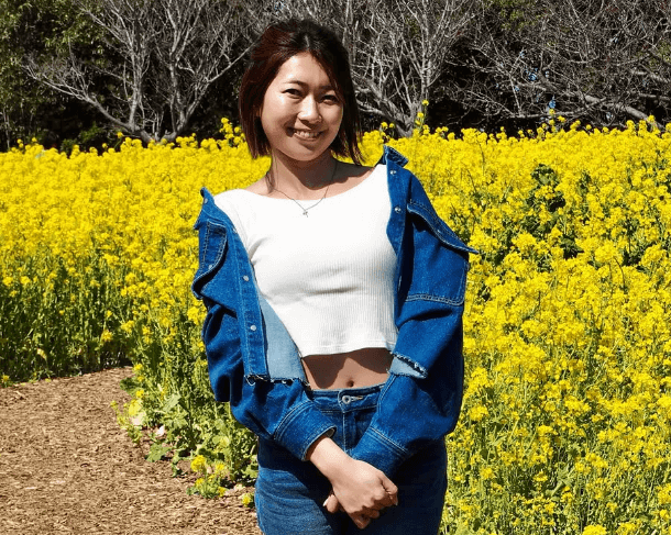 「素敵な春の妖精さん」美女アスリート、菜の花畑で見せた”フェアリー・ショット”が眩しすぎると話題に！「すごく癒されました」