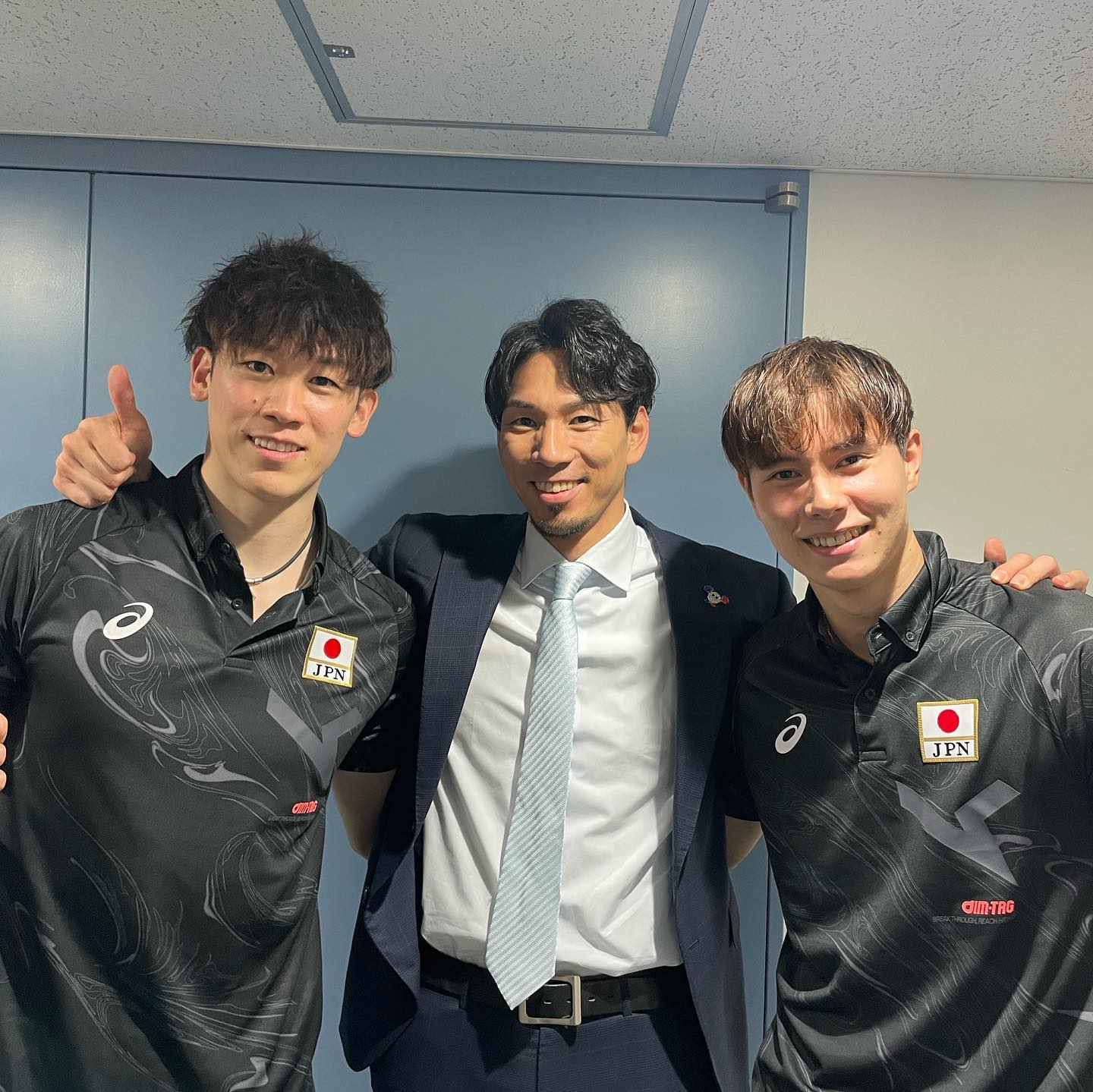 新旧豪華ショット🏐🇯🇵元日本代表・福澤、石川＆髙橋との3Sを公開❗️