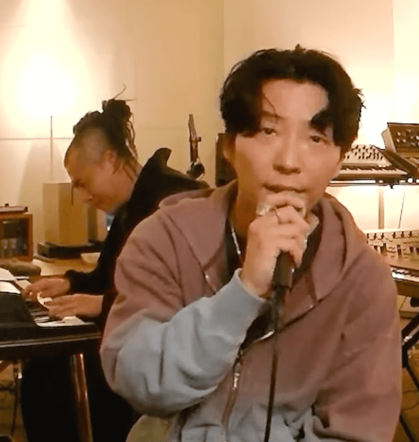 星野源が新曲「Eureka」をセッションスタイルで披露！