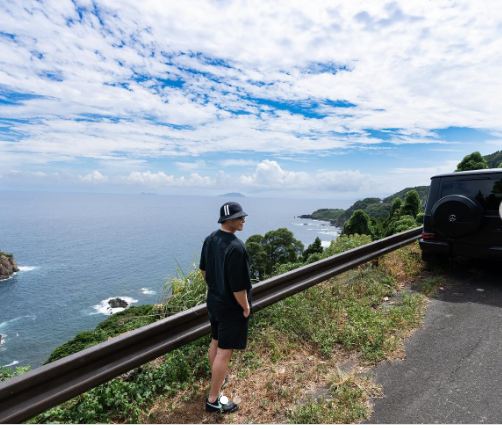 糸井嘉男が京都の海ショットを公開🌊「嘉男さんも絵になっててカッコイイ❤️」