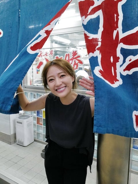 シンガーソングライター・chayが大阪を満喫「へいらっしゃい！」