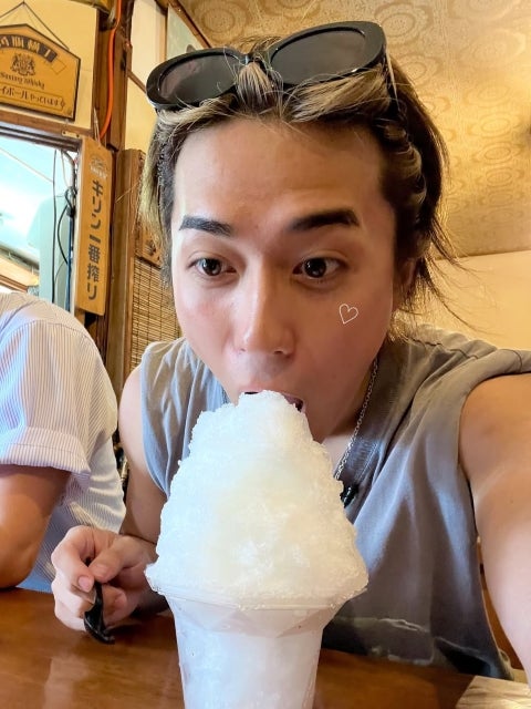 BALLISTIK BOYZ・砂田将宏が夏の思い出を公開、豪快にかき氷を頬張る姿が話題