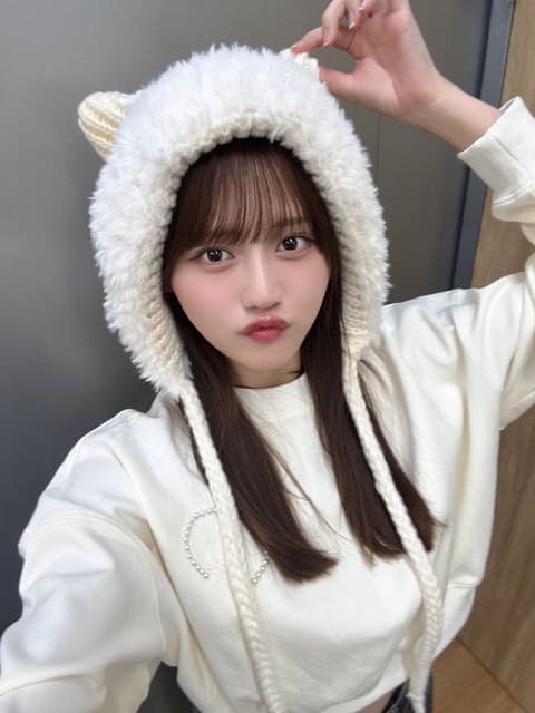 「かわいすぎにゃんこ」イコラブ 髙松瞳のネコ耳帽子ショットに反響