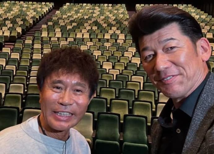 DeNA・三浦大輔監督　第二の地元に凱旋！！ダウンタウン・浜田と2ショット公開！