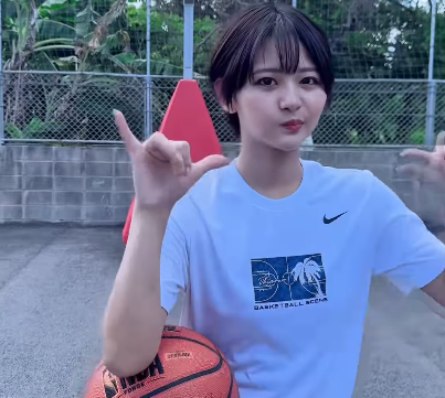 「永遠に見てられる動画。可愛すぎ！」バスケ美女子、可憐なるピュアショット＆クールシュートが”最強”だとファン虜に！