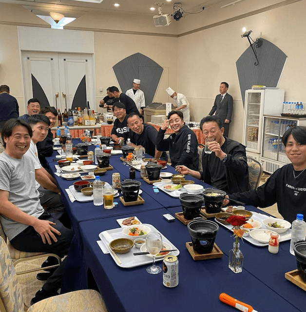 巨人・亀井善行が今年初投稿「元木さん生存確認🫡」