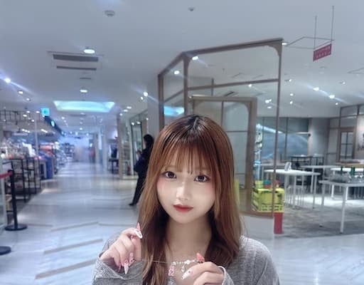 「ピンクメインで作ったよ」インフルエンサー・希空がブレスレット作りに挑戦！