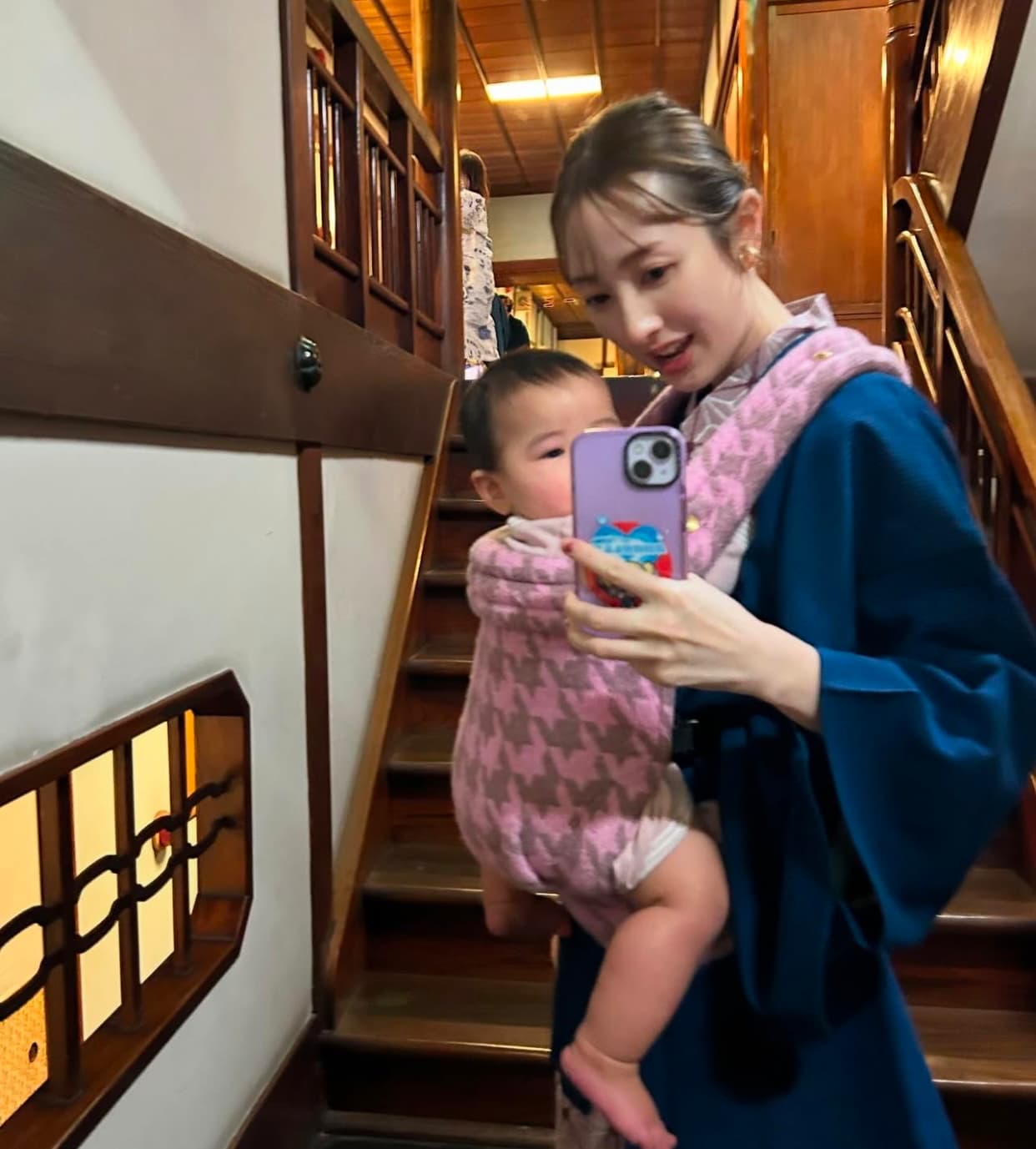 千葉ジェッツ原修太の妻・團遥香、毎年恒例の"家族温泉旅行"に娘も一緒に初参加〜！