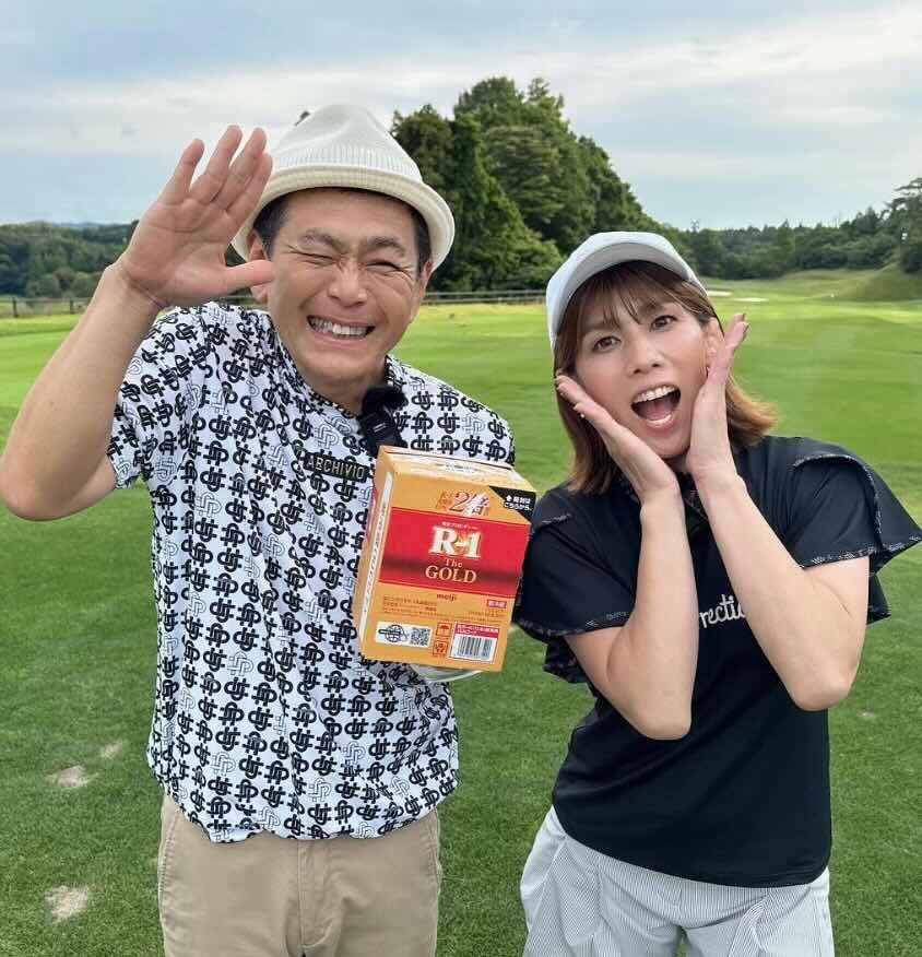 「意外な組み合わせ！！」吉田沙保里がともにゴルフを楽しんだ大物芸人とは