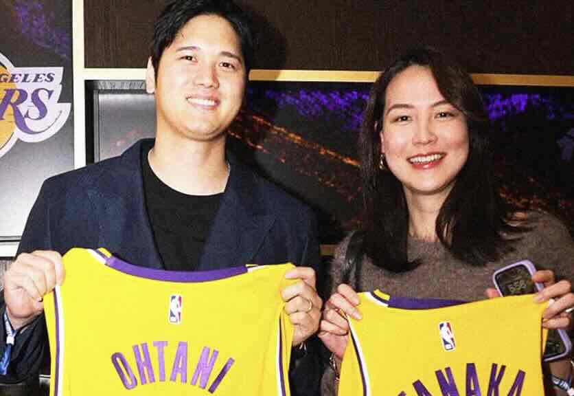 レイカーズ戦に大谷夫妻登場で日米熱狂！「Beautiful couple」