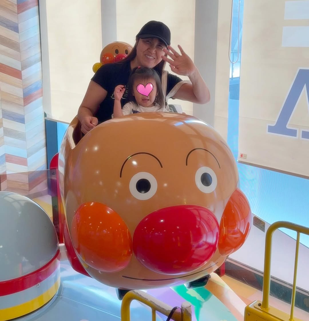 北斗晶、子守DAYに見せたおばあちゃんの顔！「孫は天使」「嬉しそう」