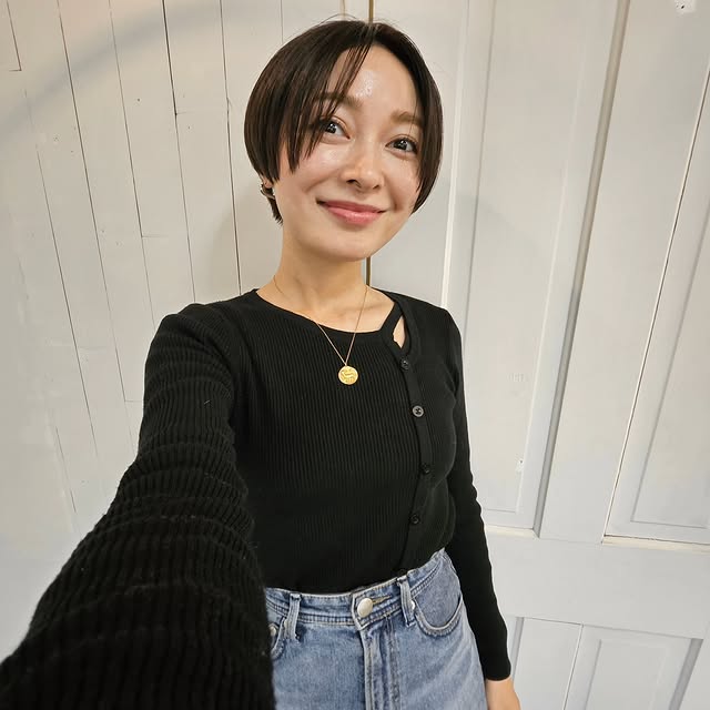 「なんと言ってもラクなんですよね」市井紗耶香、お気にのショートヘアにご満悦な自撮りショットが可愛すぎる！