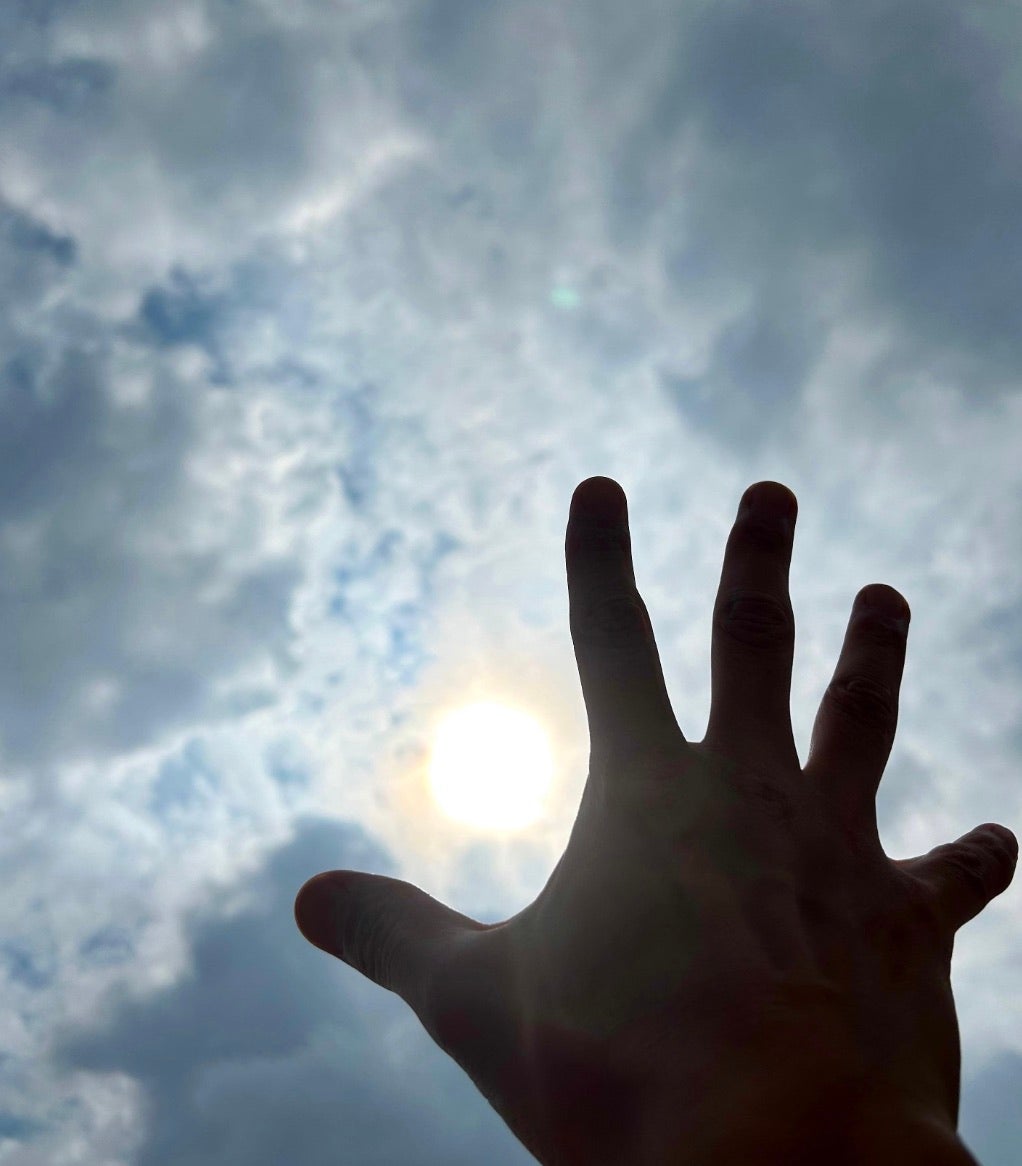 「彼なら太陽でも手が届きそう」あの国民的スターの最新ショットが話題に