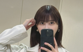 「春らしい衣装で可愛さ満開」岸明日香、大阪でのドラマ撮影オフショットにファン歓喜