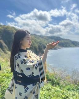 「綺麗です😍女神様みたい…」土屋太鳳が夏休み🌻能登旅行の写真を公開✨