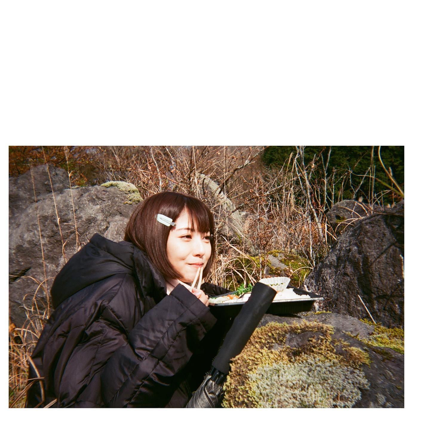 「可愛すぎ😍」浜辺美波が『シン・仮面ライダー』での”思い出