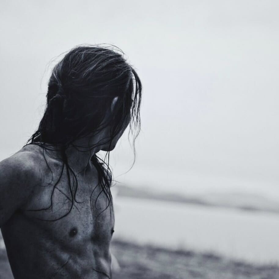 「腹筋すごー」なにわ男子・長尾謙杜 美しすぎる肉体美が大反響