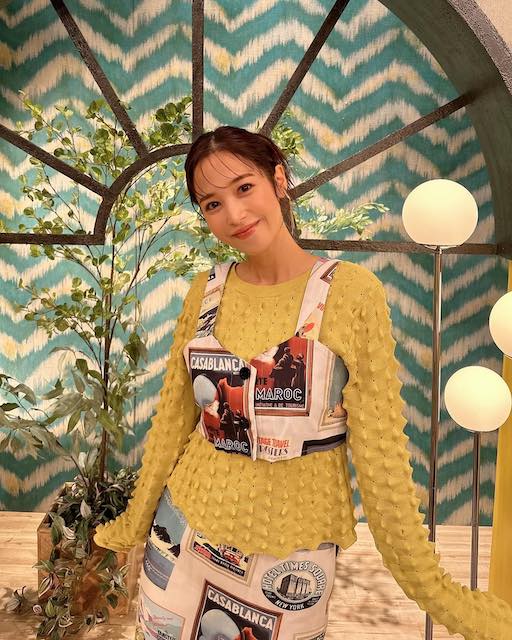 第一子妊娠中の鷲見玲奈がインスタ更新👀 「ビキニっぽい⁉️」衣装が話題に💕