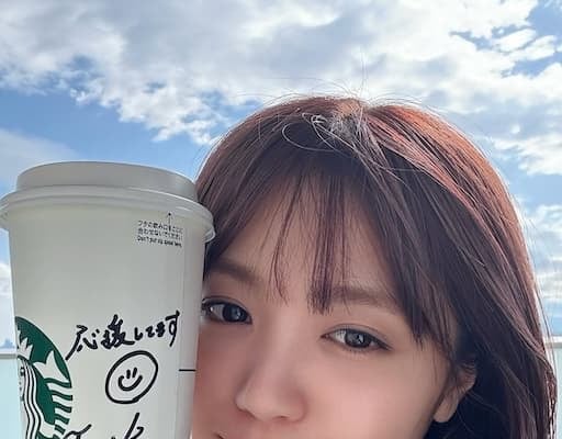 「幸せまでいただいちゃいました！」大原優乃のスタバショットにファンからコメント続々