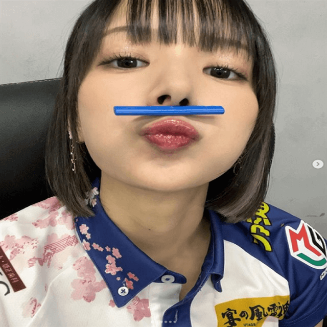 岡田紗佳の「寄せ集め」写真！オフの魅力的な画像満載にファンも歓喜