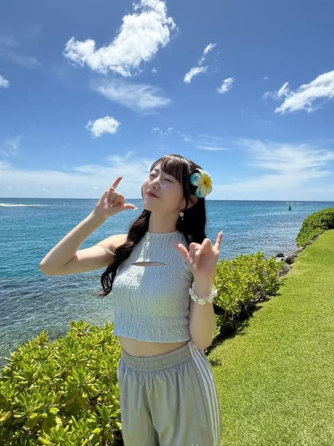 「お陰様で大好きな場所になりました！」FRUITS ZIPPER 真中まなが人生初ハワイを満喫！