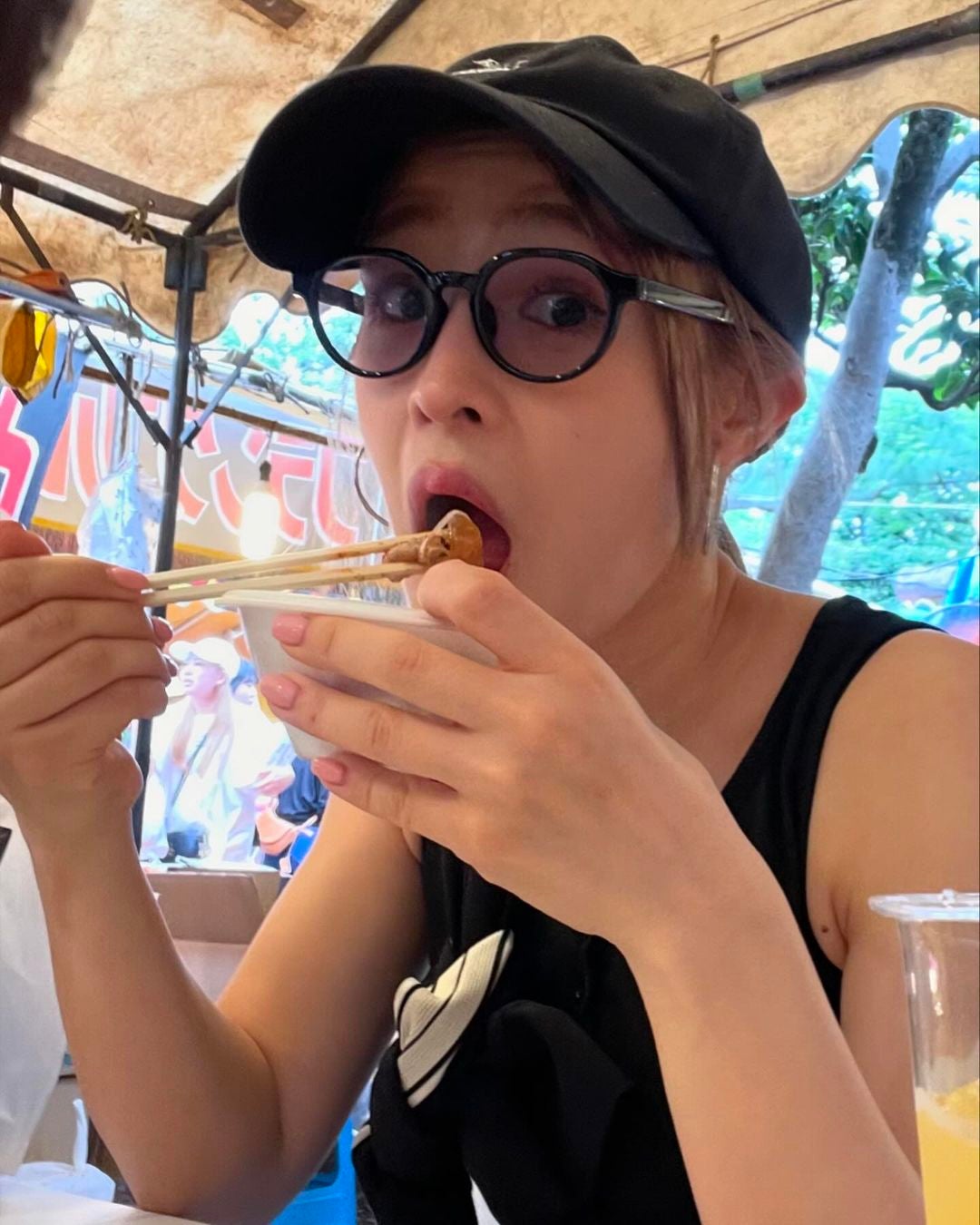 「どんどん素敵に」3児の母・大沢あかねのラフな姿が印象的な最新ショットに反響