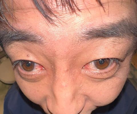 「異界の人に見える」村重杏奈が投稿した男性芸人の”どアップ俯瞰ショット”に反響