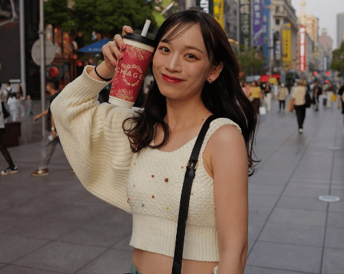 「保護したい可愛さです…」人気モデルの上海旅行記！「お友達と全部楽しそう」