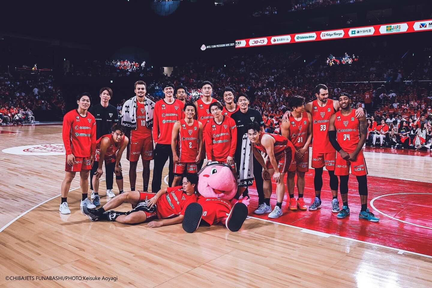 千葉ジェッツ プレシーズンマッチでの豪華集合写真が話題