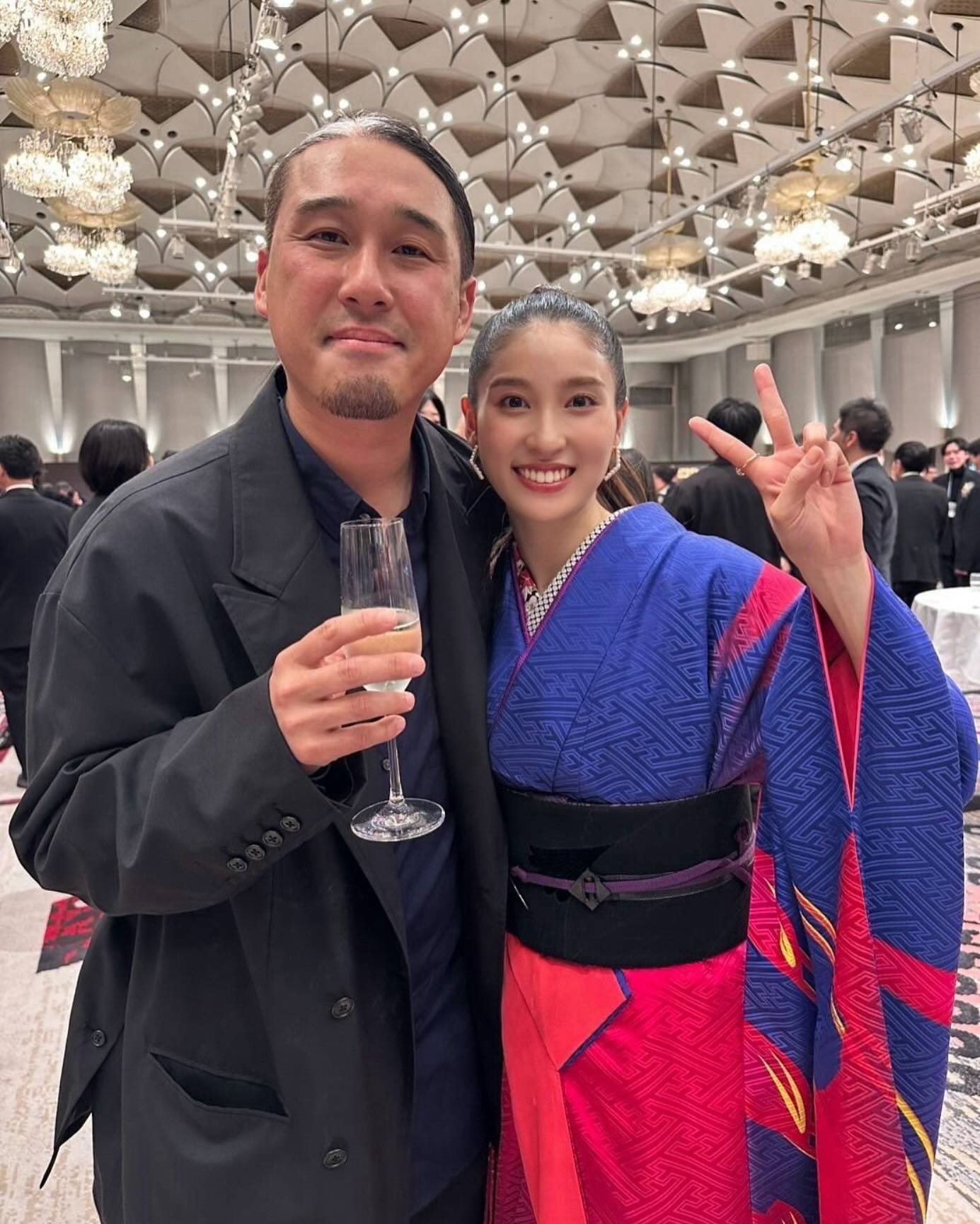 土屋太鳳がアカデミー賞授賞式に和装ポニーテール姿で登場！