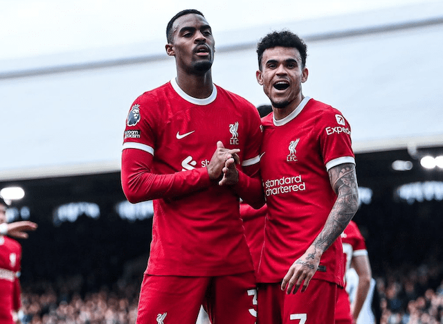 遠藤の同僚が”呪術廻戦”パフォーマンス⁉︎