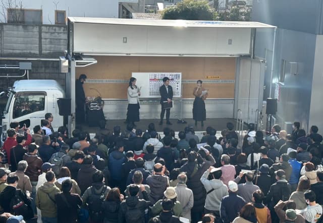 元JRA騎手の細江純子、浦和競馬場での屋外イベントに「昭和感あって好き」と大喜び！