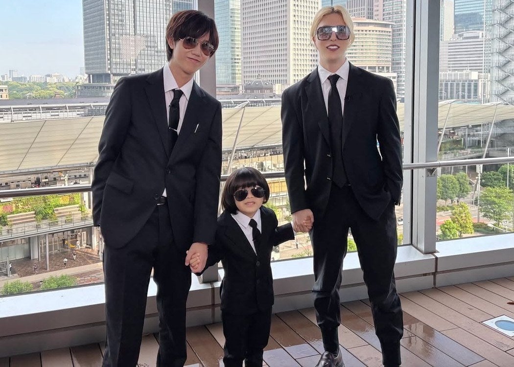 人気子役とスーパーアイドル、カリスマ経営者が奇跡の共演！ファンは「この3ショットは完全想定外」