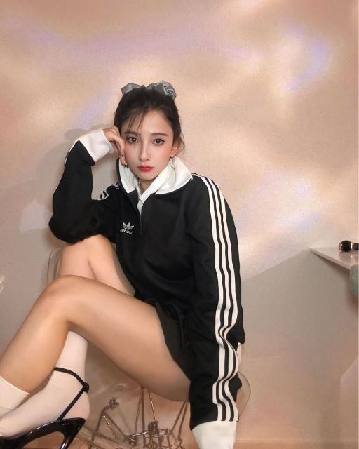 「たまにはガーリー」CJD・AOIの激レアショットが可愛すぎてファン卒倒⁉