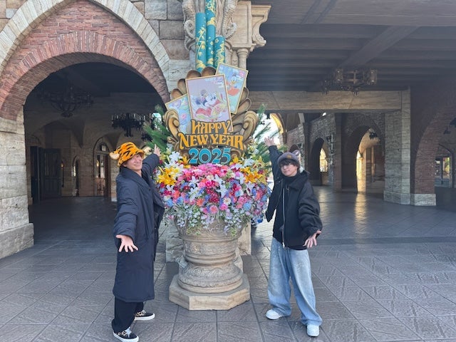 「大好きな人と夢の国最高だね」SnowMan・佐久間大介が大の仲良しの