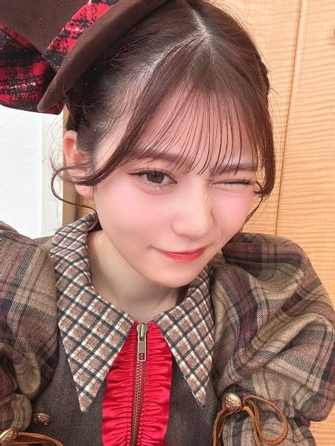 ファン待望!?FRUITS ZIPPER 月足天音が”たんてい”衣装でウインクショットを公開！