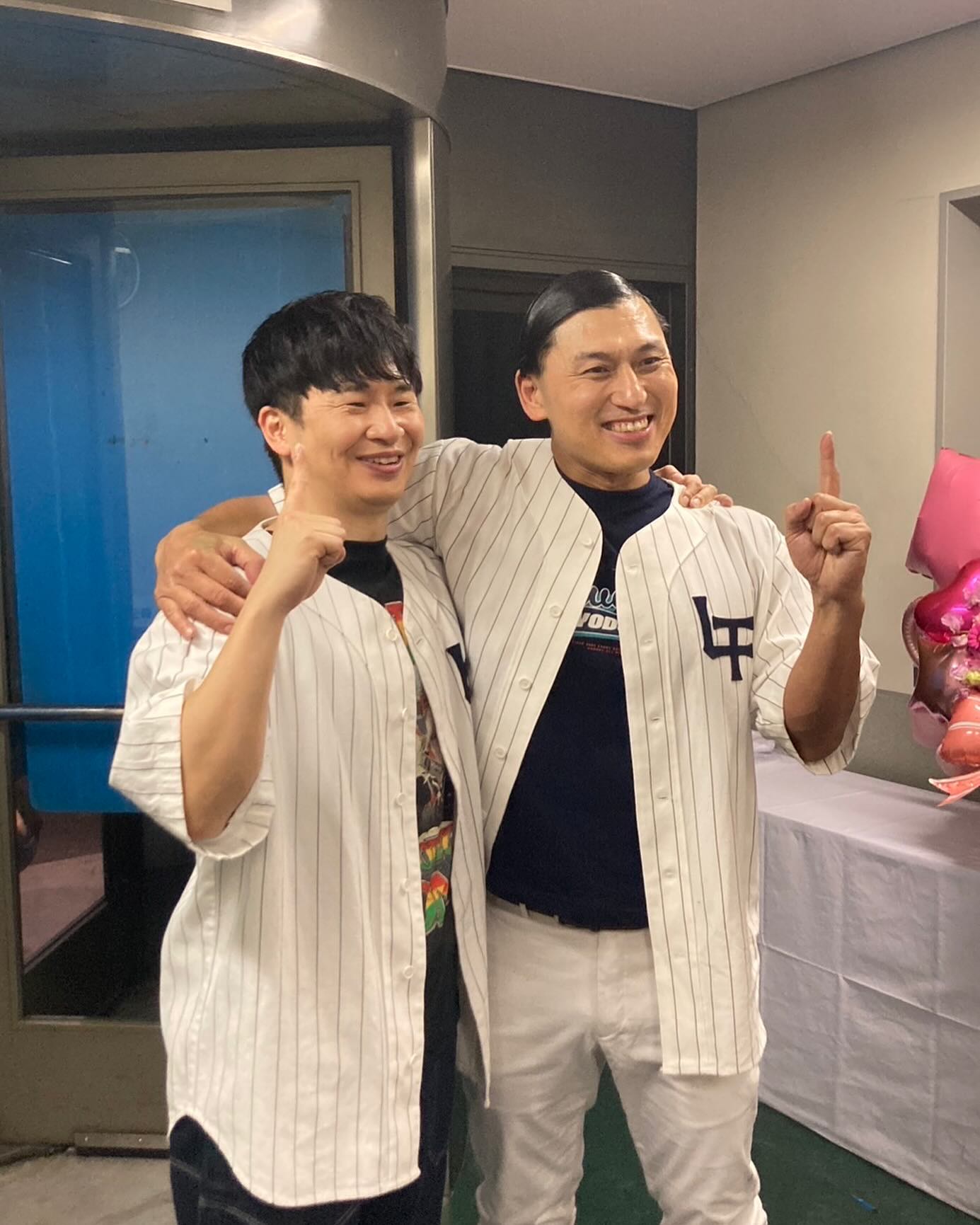 オードリーが東京ドームライブ完走👏 若林「大きな大きなトゥースを本当にありがとう」