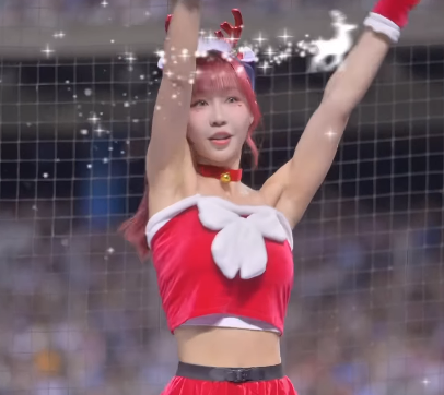 台湾の美女チアガール・赤毛のアンナ、一足はやく