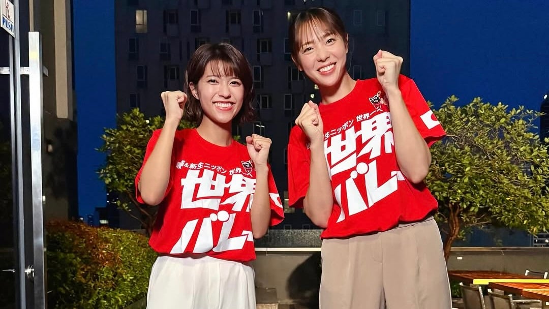 「みんなで応援しましょう！ がんばれ、日本」御手洗菜々＆元女子バレー日本代表・美女とのガッツポーツ2ショットが話題に！