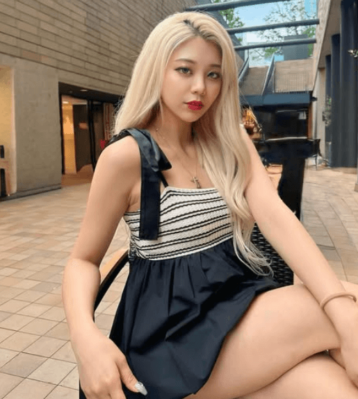 「どっちがよきー？」美女ダイエットティーチャー、ファン質問＆ときめきチェアショットを公開！「また違う色気があるから､凄くいい」