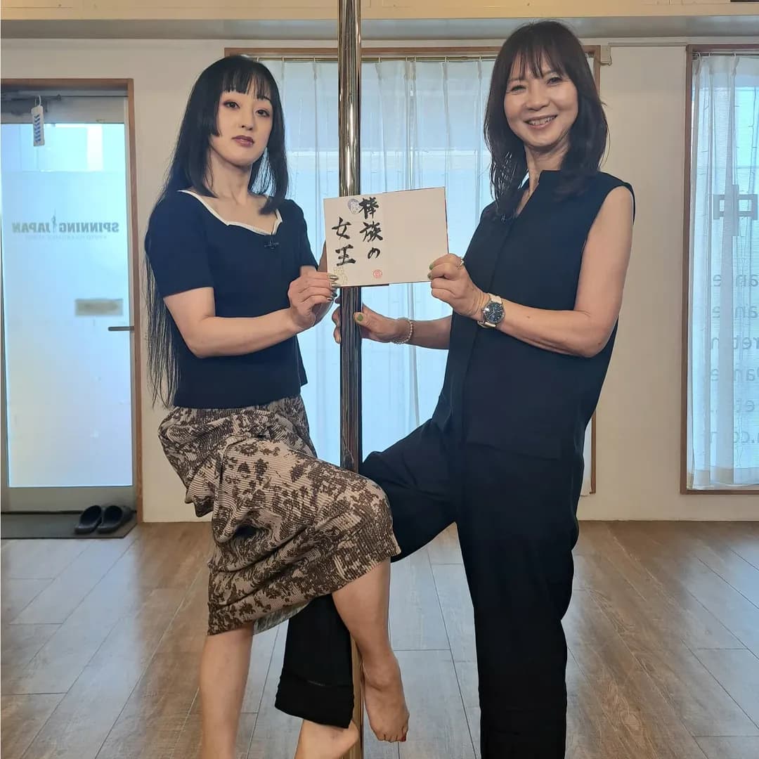 「やっぱダンサー憧れる～！」タレント兼ラジオDJ・谷口キヨコ、本日の「谷口流々」主人公のあの人とツーショット！