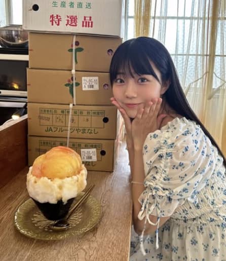 STU48・工藤理子、大きな桃が入ったかき氷を堪能！