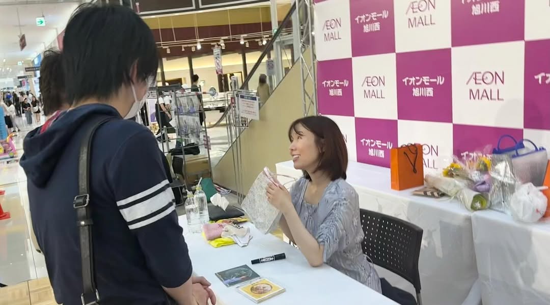 「ご来場いただいた皆さま、本当にありがとうございました！」シンガーソングライター・半崎美子、イオンモールで歌を披露し特別な日常を満喫