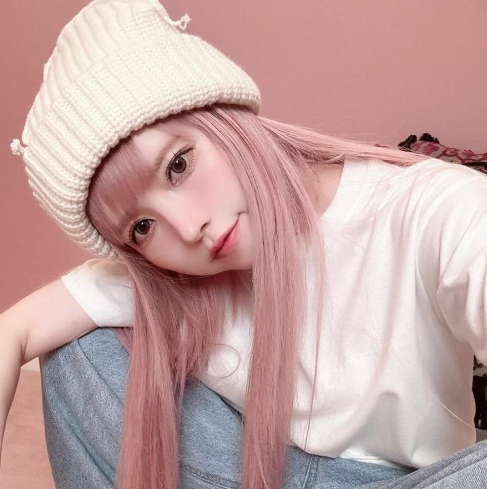 益若つばさの