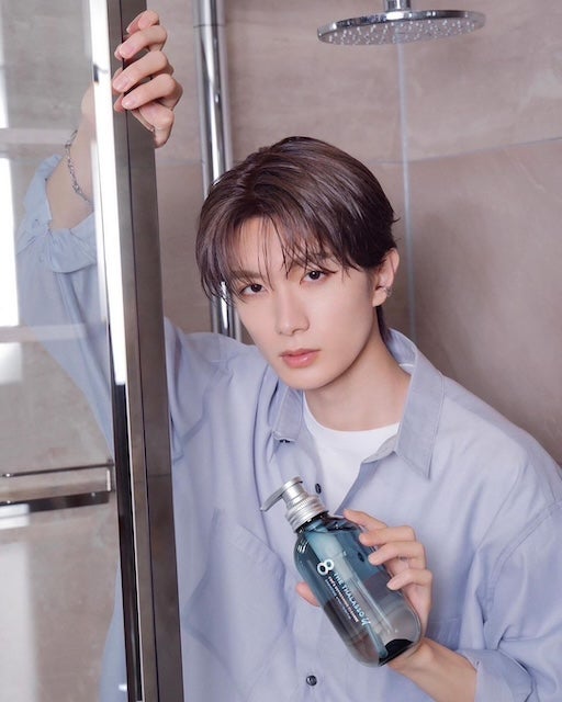 超イケメンアイドルが色気溢れる濡れ髪風ショットを公開！